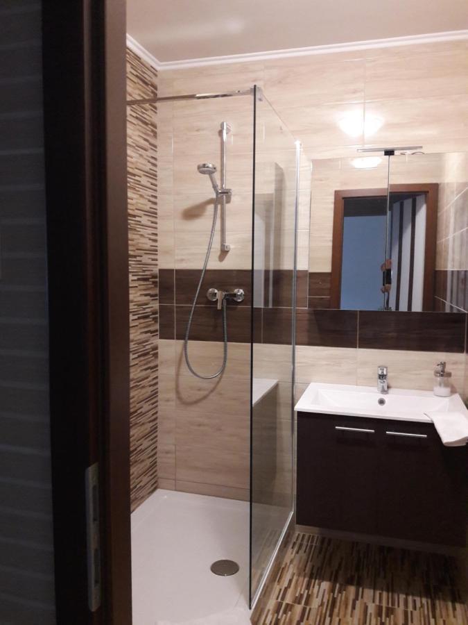 Studio+19 Apartman Казинцбарцика Экстерьер фото